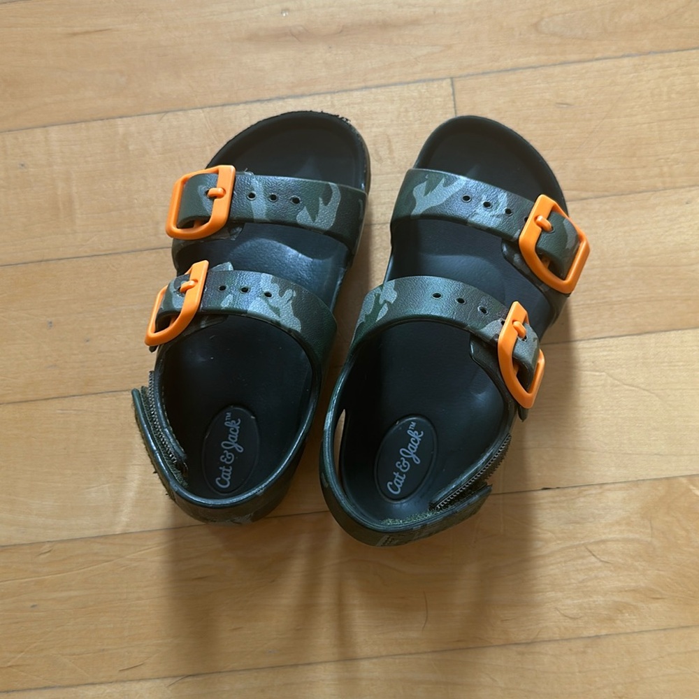 Cat and Jack sandals- camo